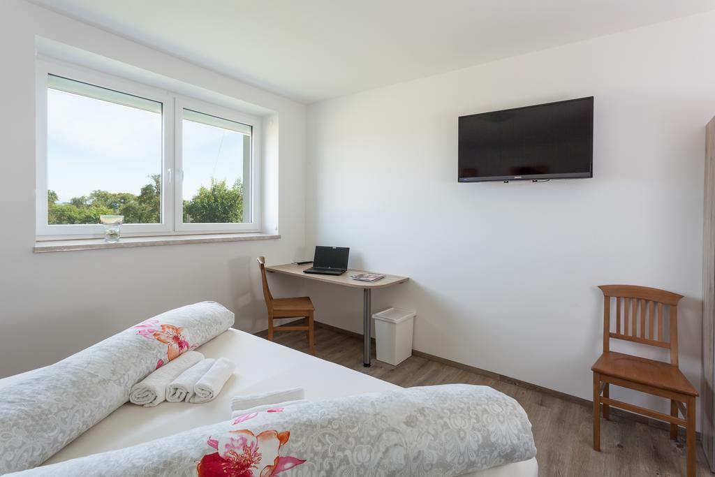 Pension Weinbauer Hofkirchen im Traunkreis Екстериор снимка